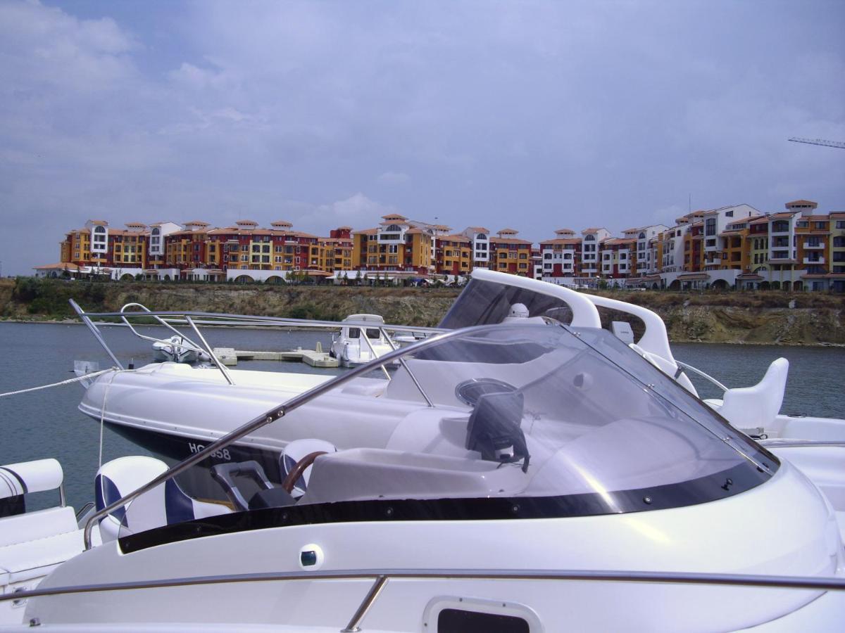 Apartment Studio Deluxe Marina Cape 4 Stars Resort 33 5 Akheloj Eksteriør bilde